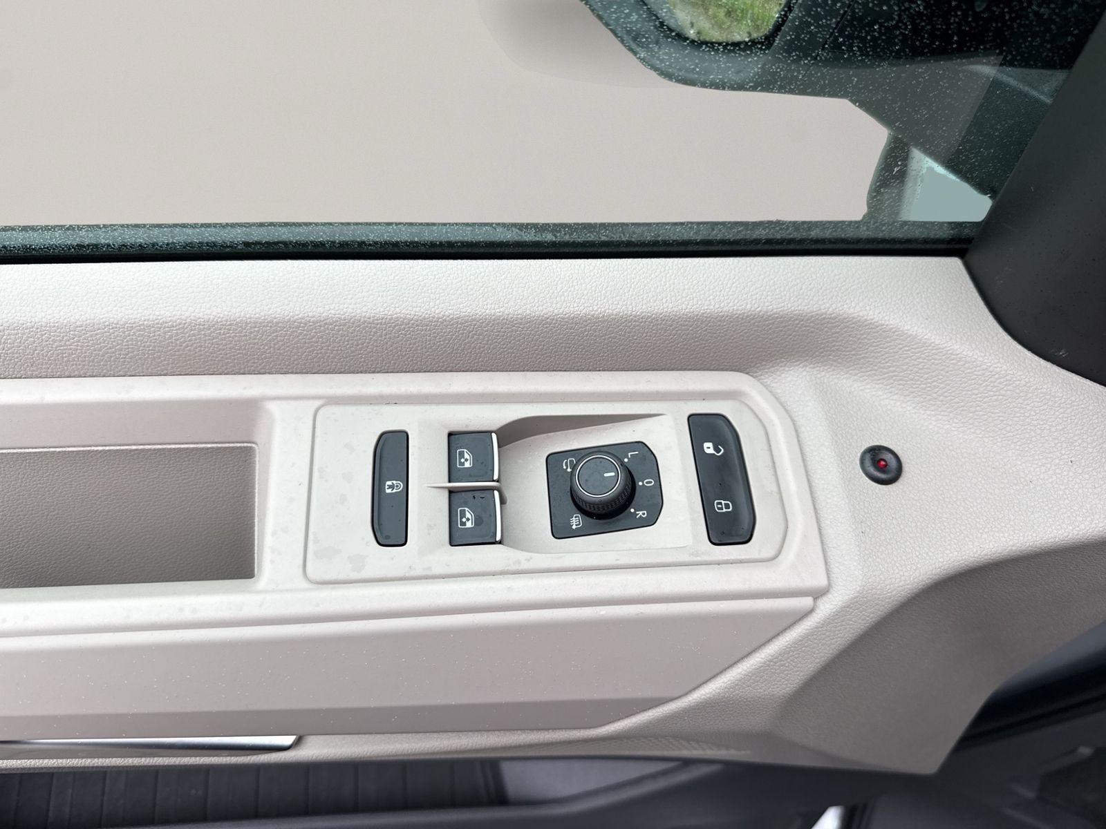 T7 Multivan Life lang 2.0 TDI, AHK, Navi, Digita
