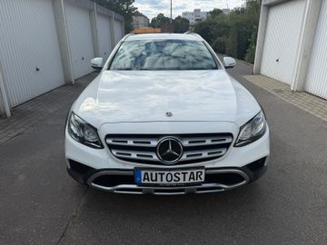 Mercedes E 220 - 2