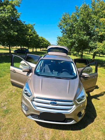 Ford Kuga 1.5 l  Ecoboost