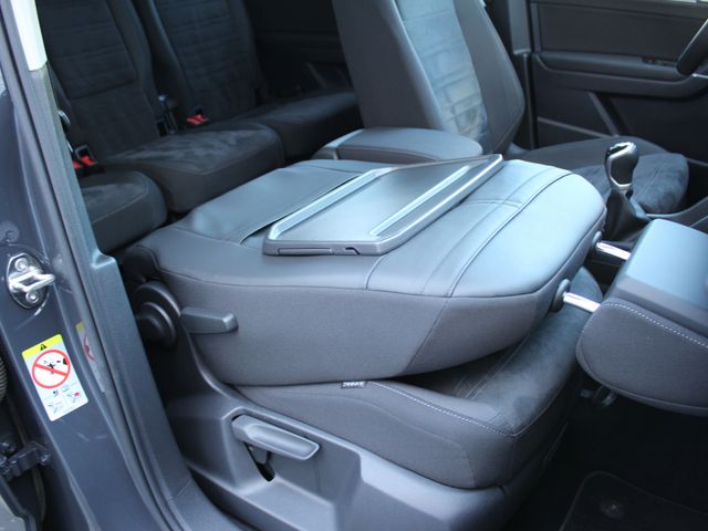Touran 1.5 TSI Highline Navi*ACC*LED*