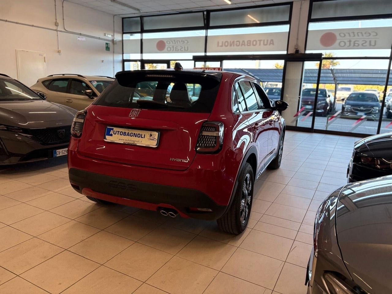 Fiat 600 POP BUSINESS Hybrid 145 CV DCT SPOTICAR imagem 3