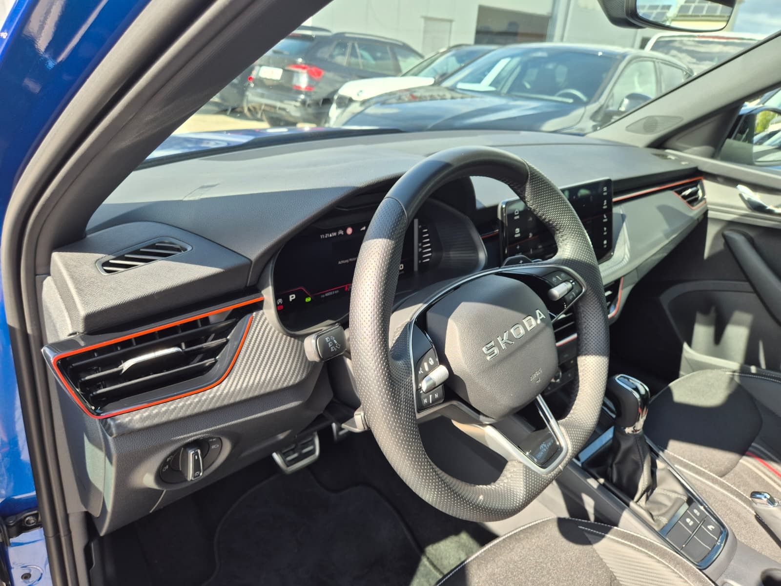 Fahrzeugabbildung SKODA Kamiq 1.5 TSI DSG Monte Carlo PANO*MATRIX*5J.GAR