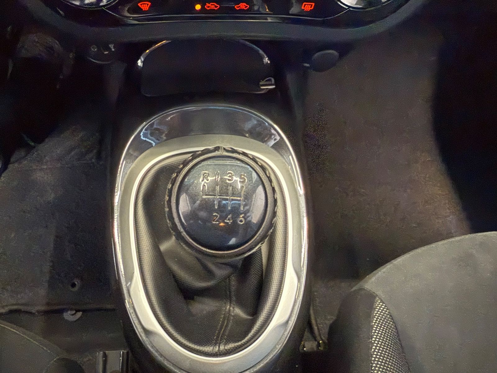 Fahrzeugabbildung Nissan Juke N-Conn. - 360°Kam.,Safety-Sh.,nur 63.000 km