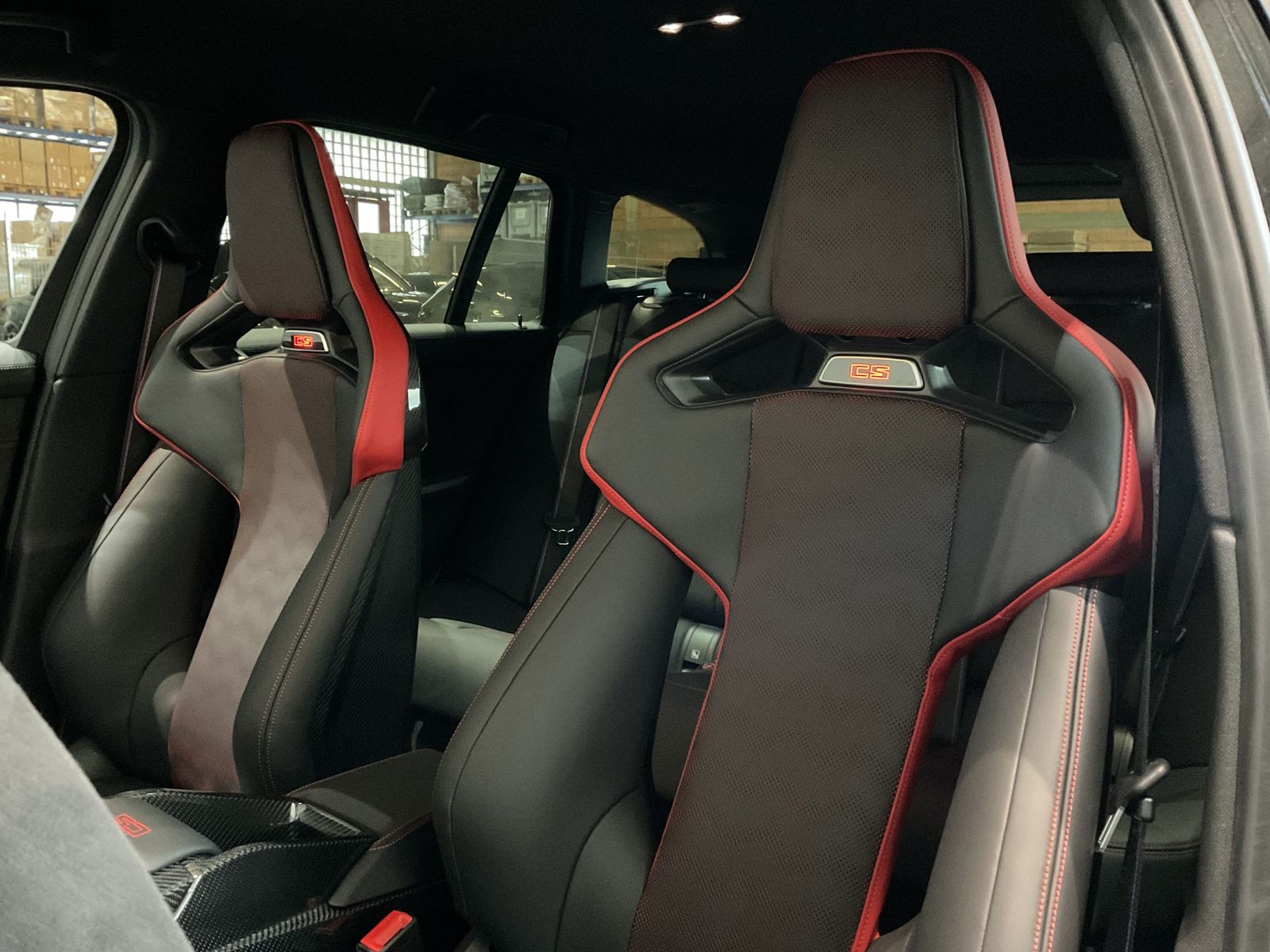 Fahrzeugeinzelansicht 13 Fahrzeugabbildung BMW M3 CS Sondermodell M Drivers P. HK HiFi DAB