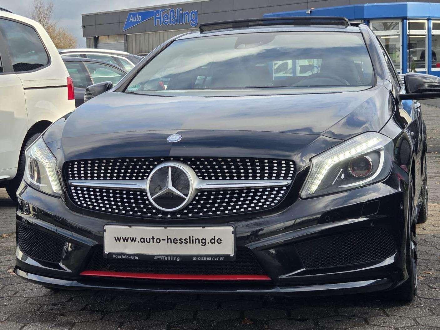 Mercedes-Benz A 250 A 250 Sport AUT Panorama DISTRONIC LEDER