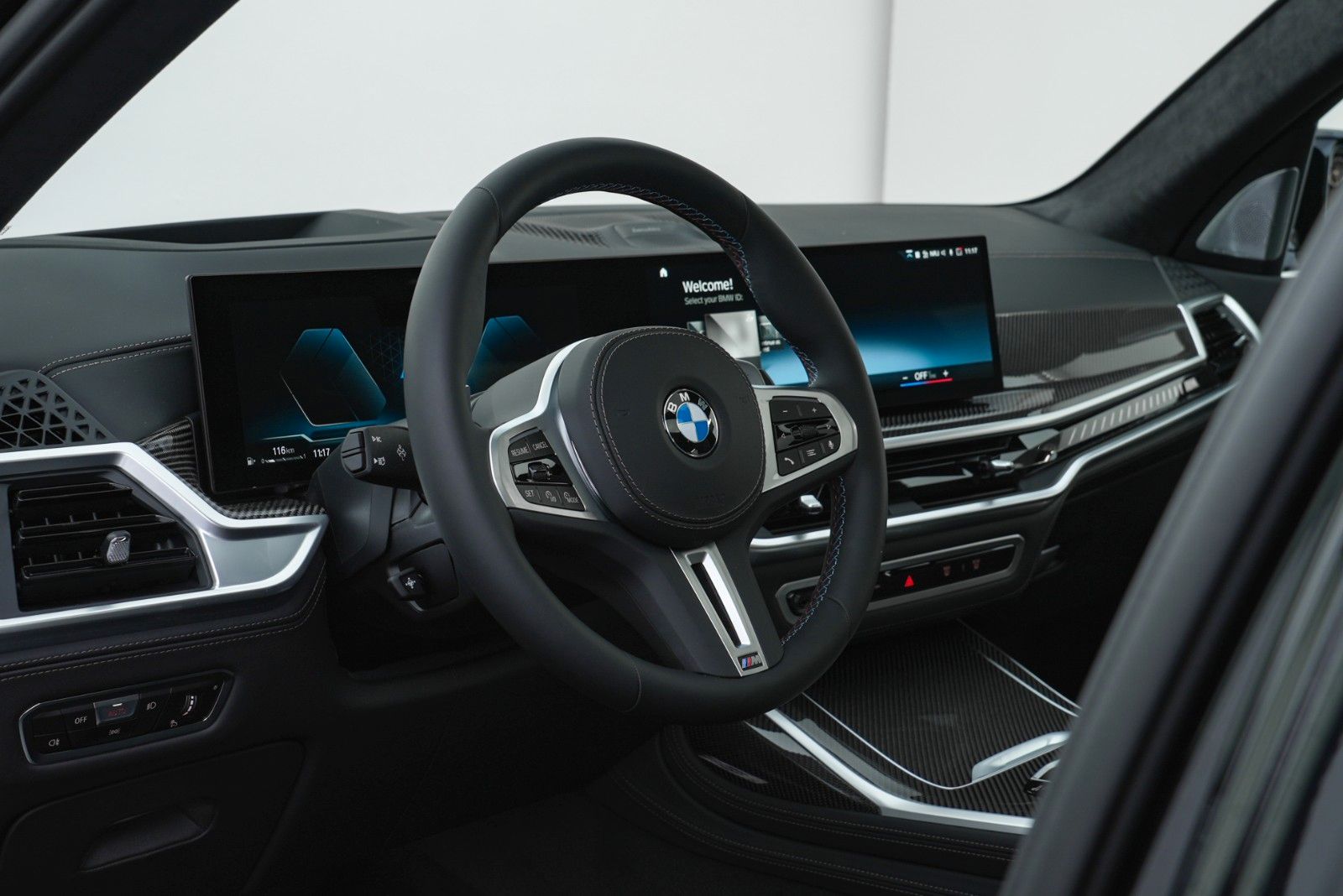 Fahrzeugabbildung BMW X7 M60i EXCLUSIVE/B&W/MSPORT/FULL/CARBON/MY23