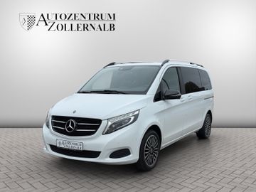 Mercedes V 220 - 1