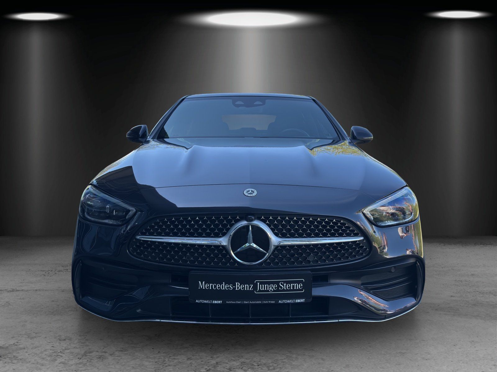 Fahrzeugabbildung Mercedes-Benz C300 d 4M AMG Pano DSITRO Massage HUD KeyGo Memo
