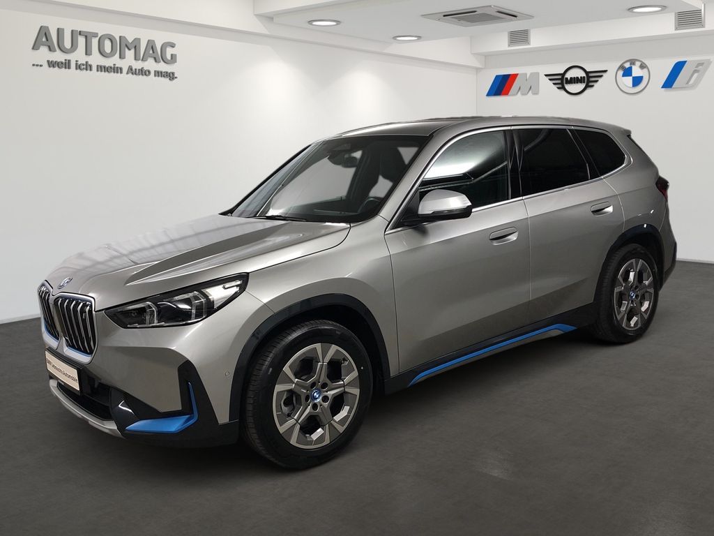 Image of BMW iX1