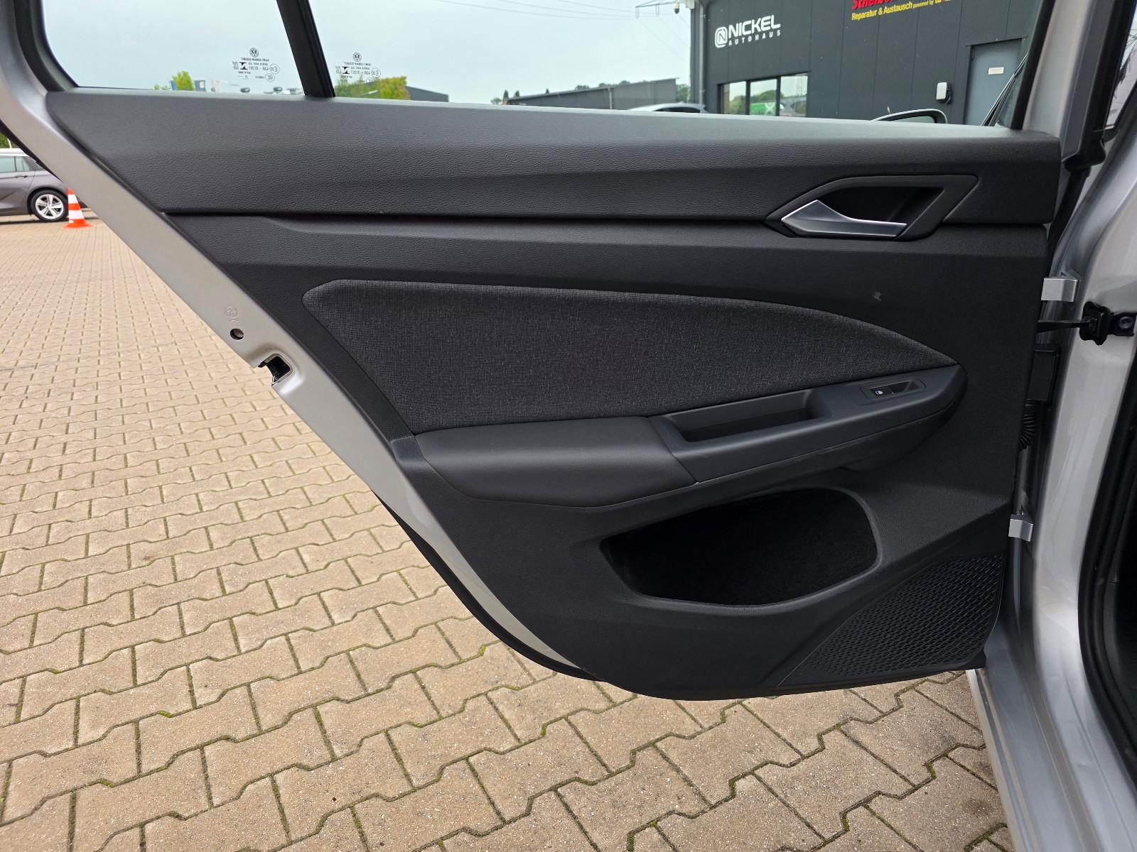 Volkswagen Golf VIII Variant Life*Acc*Led*Ahk*Kamera*, миниатюра 26