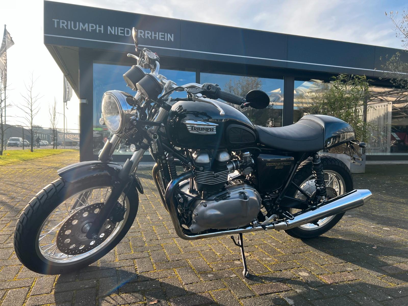 Triumph Thruxton 900  Caferacer  Retro