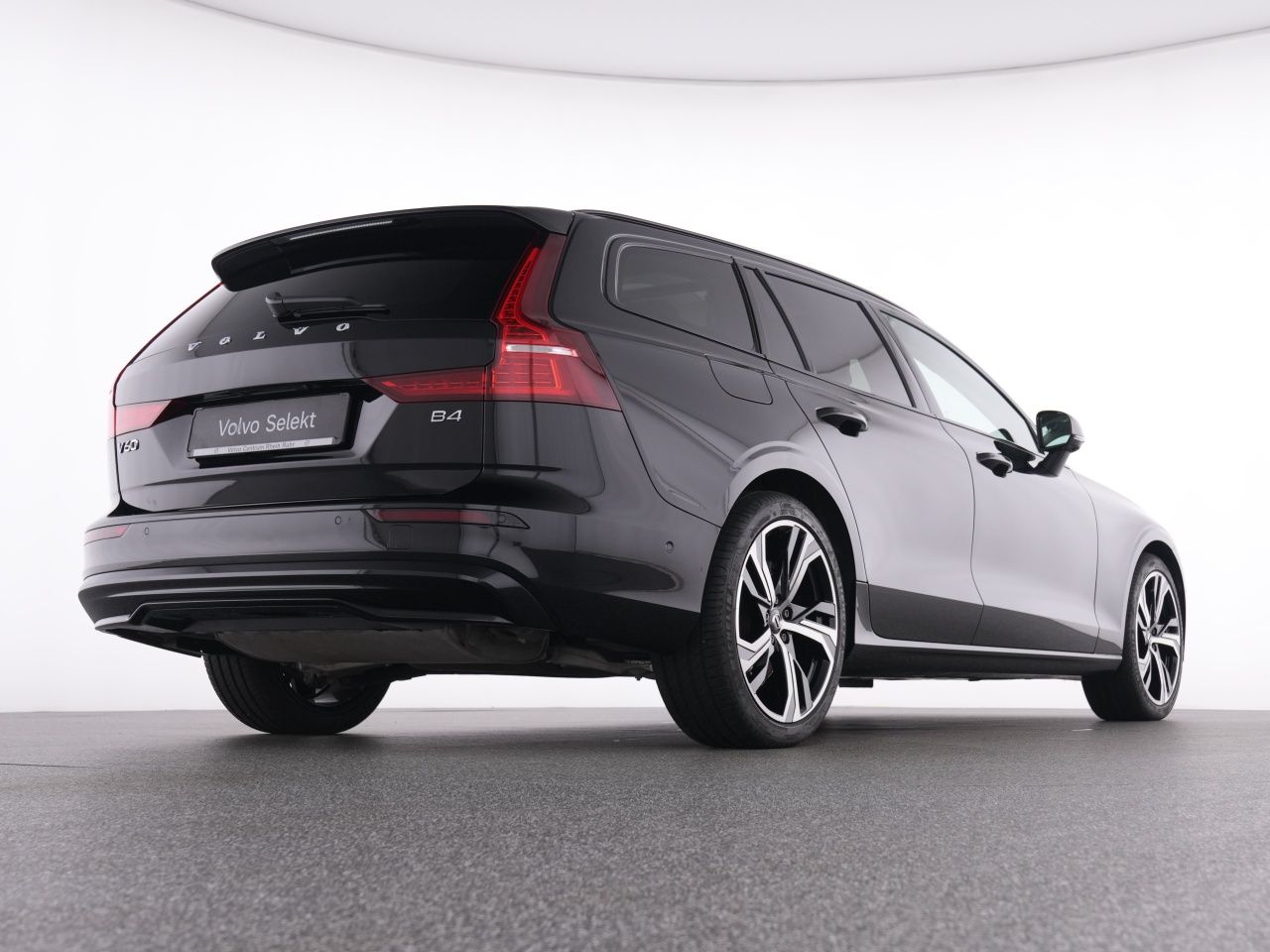 Volvo V60 B4 Plus Dark+ACC+PANO+HA&KA+LICHTPAK+BLIS+ foto 8
