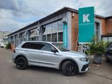 Volkswagen Tiguan R-Line Black Style *Pano*AHK* - Volkswagen Tiguan Gebrauchtwagen