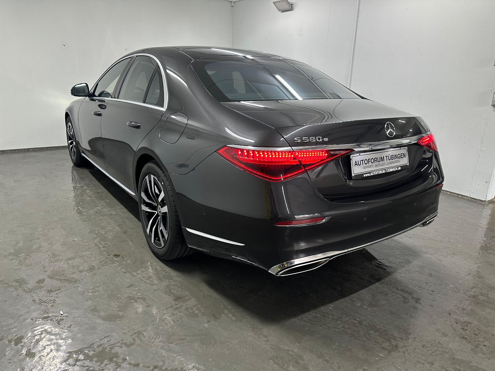 Fahrzeugabbildung Mercedes-Benz S 580 e *HEADUP*HA LENKUNG*SITZKLIMA*