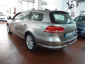 Volkswagen Passat - 5