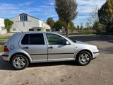 Volkswagen Vw Golf 4 2001 - Volkswagen Golf aus 2001: Kombi