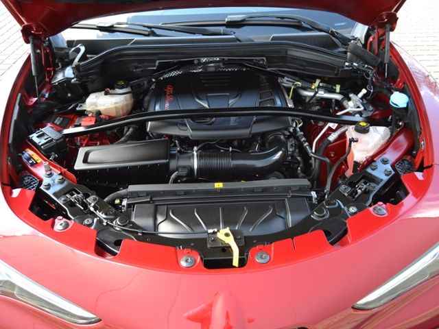 Stelvio 2.0 T Super Q4 Stelvio LUSSO-PAKET/XENON