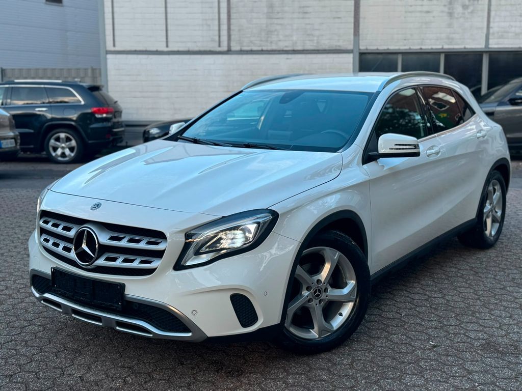 Image of Mercedes-Benz GLA 200