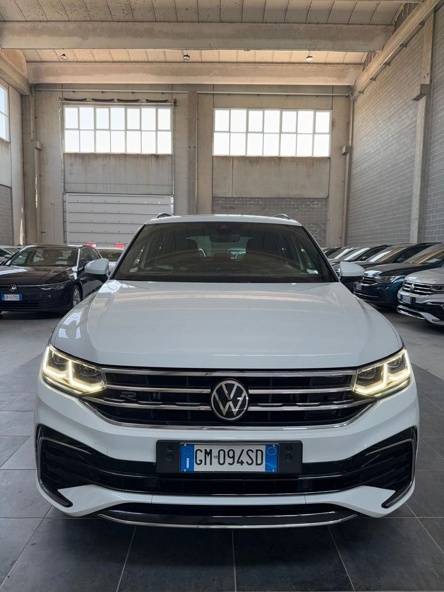 Volkswagen Tiguan 2.0 TDI 150 CV SCR DSG R-Line