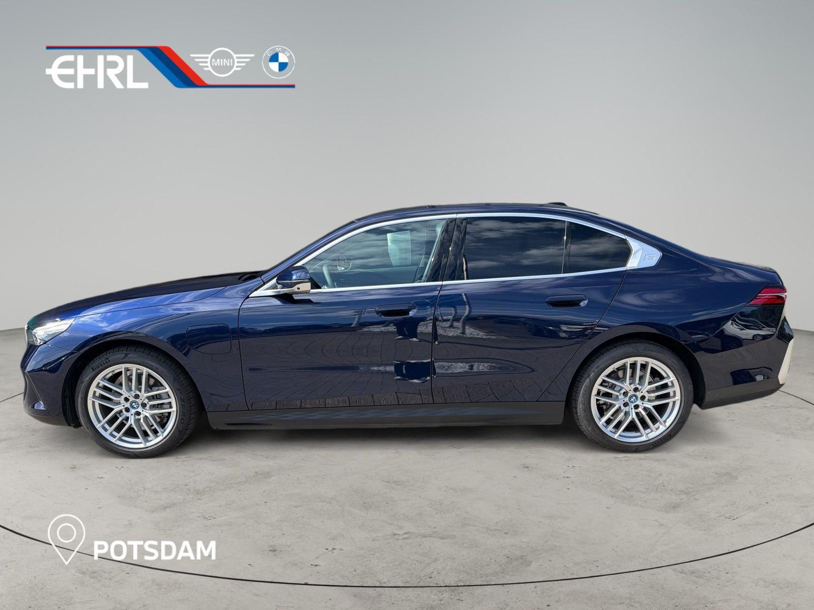 BMW 530e 360° STANDHZ HEAD-UP SITZBELÜFT PANO RFK BT