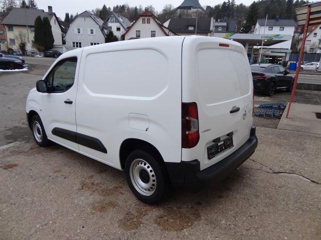 Fahrzeugabbildung Opel Combo E Cargo Selection/35TKM/1.Hd/