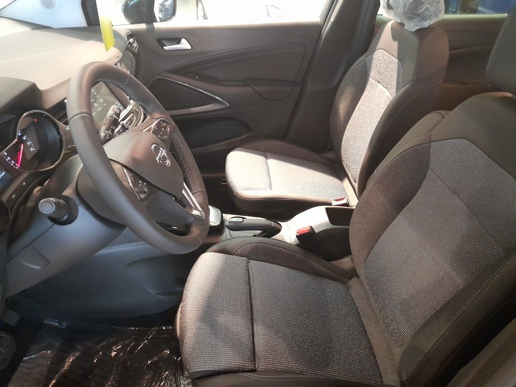 Fahrzeugabbildung Opel Crossland 1.2 Automatik Elegance