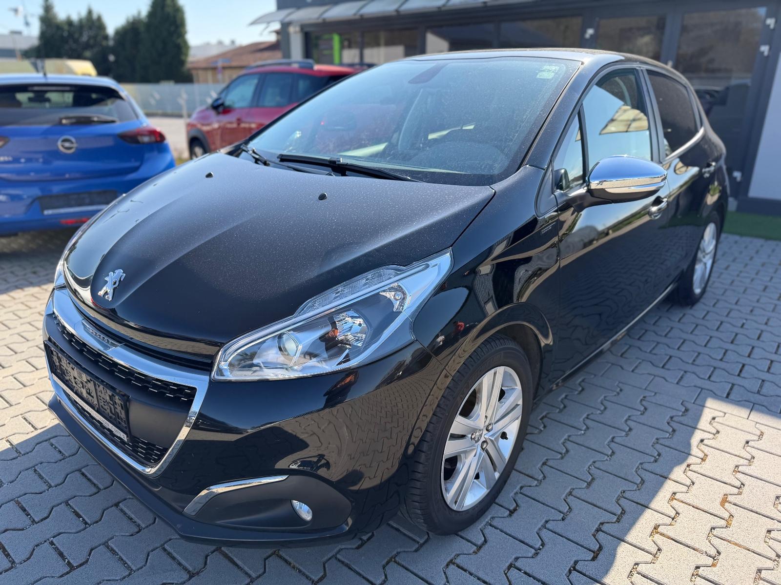 Peugeot 208 Signature*Scheckheft Gepflegt*Navi*PDC*AHK**