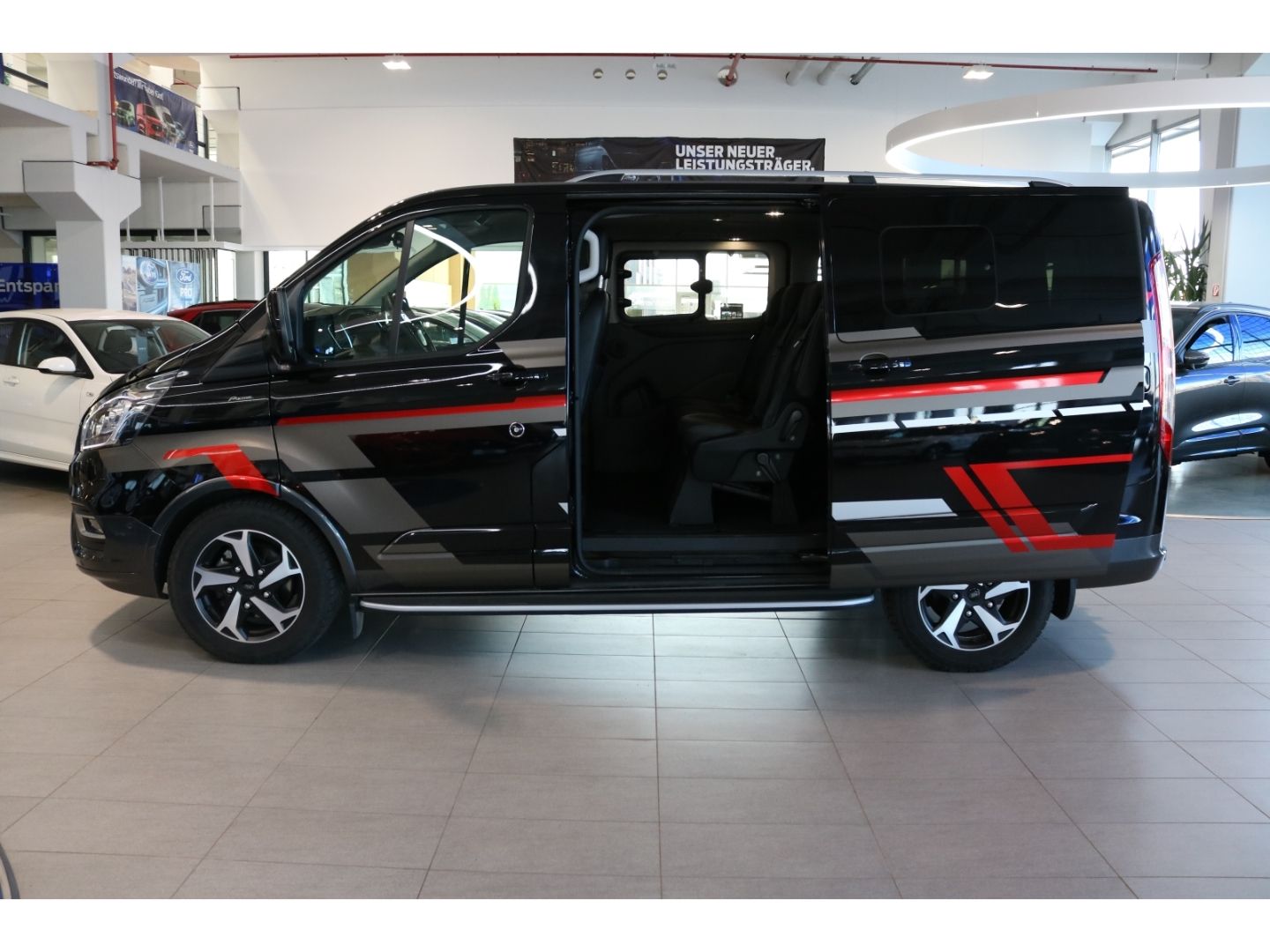 Fahrzeugabbildung Ford Tourneo Custom Active L1 AUTOMATIK Tempomat DAB