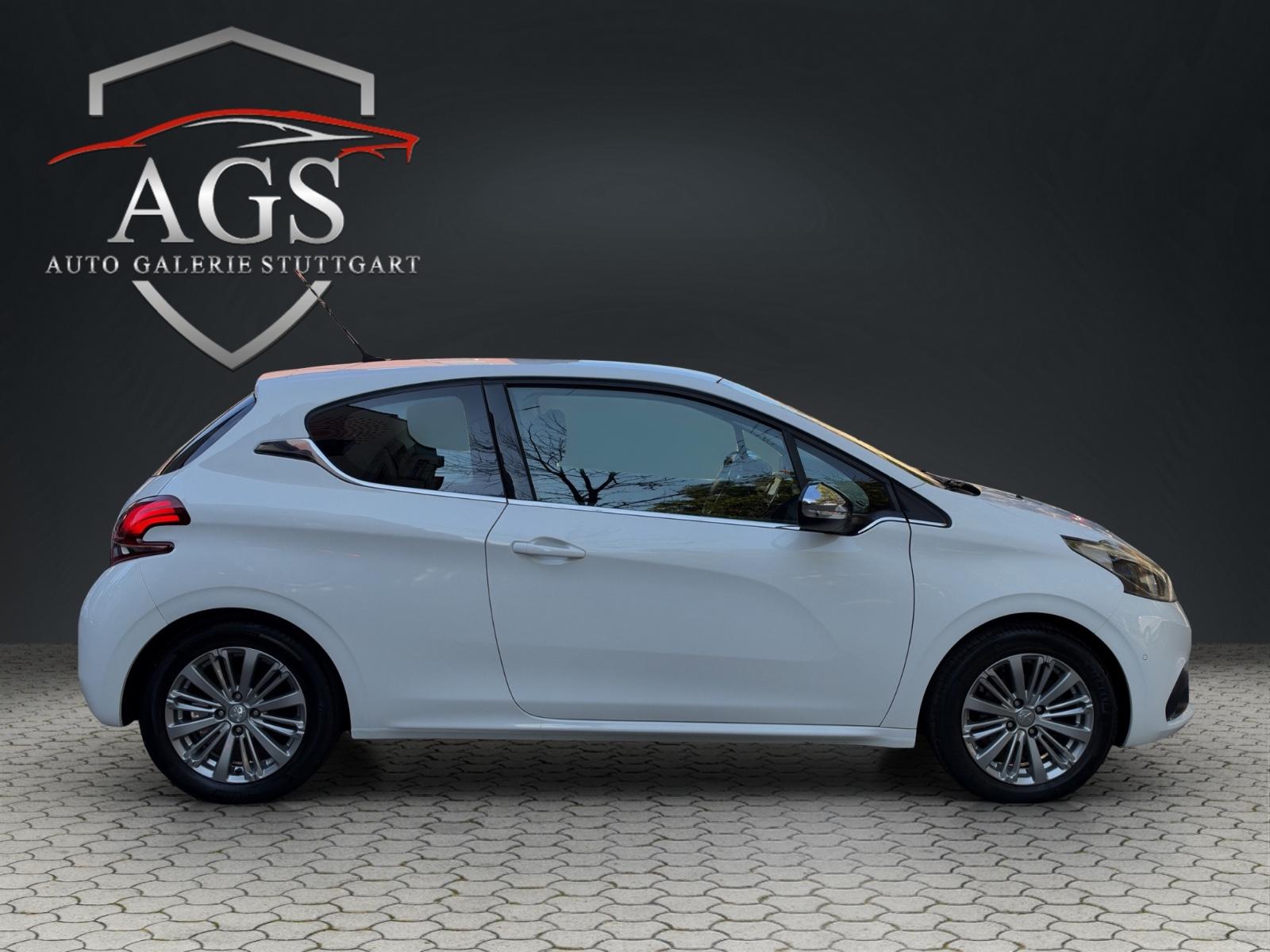 Peugeot 208 Allure*TÜV NEU*KAM*TEMP*APPLE CARPLAY