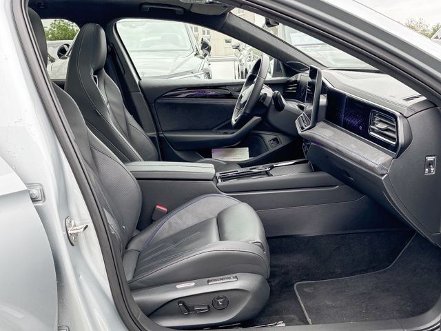 Volkswagen Passat Variant R-Line 1.5 TSI DSG eHybrid AHK Na foto 5