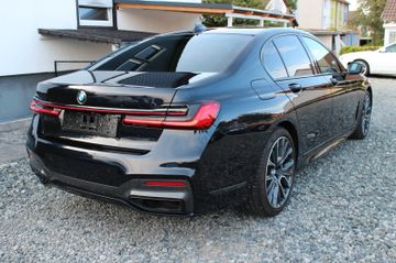BMW 750 - 7