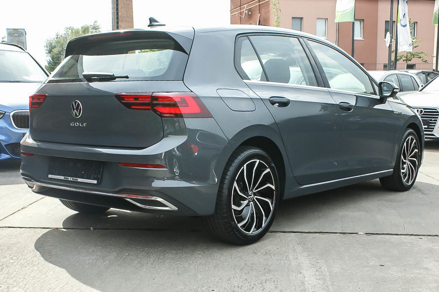 Fahrzeugabbildung Volkswagen Golf VIII 1.5 TSI ''1st EDITION'' PANORAMA VIRTU