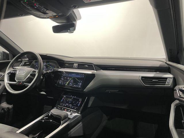 AUDI E-TRON SPORTBACK - 50 S LINE - 313 CV - PANORAMIQUE - HAYON ÉLECTRIQUE - TOIT OUVRANT