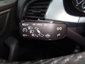 Bild 10 Skoda Fabia Combi Amb 1.0 95PS PDC SHZ NAVI BT GJR TEM