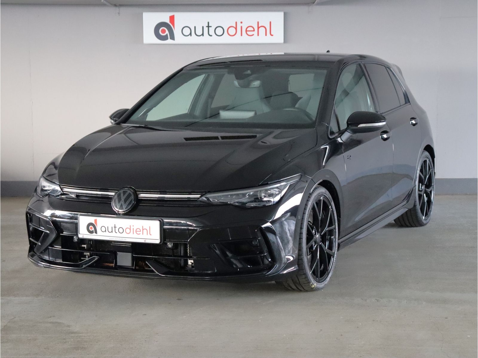 Volkswagen Golf VIII R DSG 4M Black Edition SitzH H&K Sound foto 2