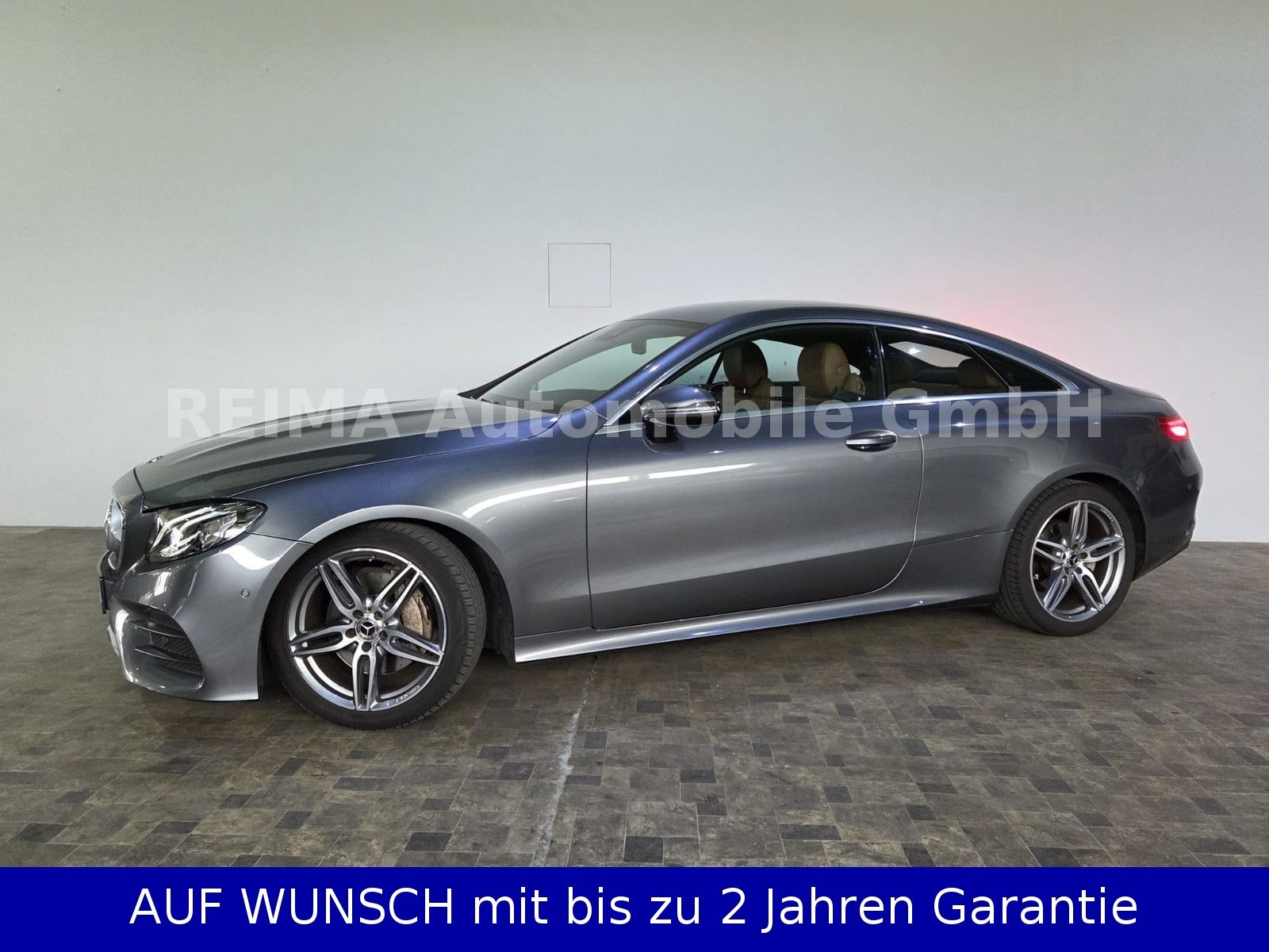 Fahrzeugabbildung Mercedes-Benz E 200 E Coupe AMG, LED, Leder, Assistentspaket