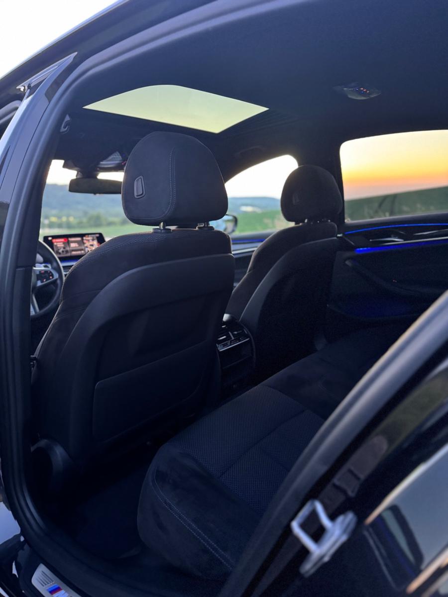 BMW 530d *1.HAND *M-SPORTPAKET *LED *SCHIEBEDACH  
