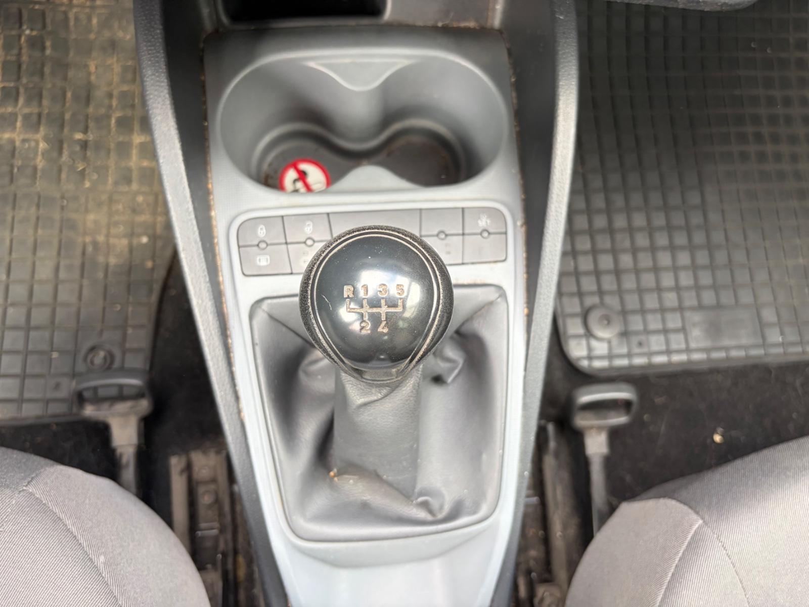 Seat Ibiza 2015 — photo 15