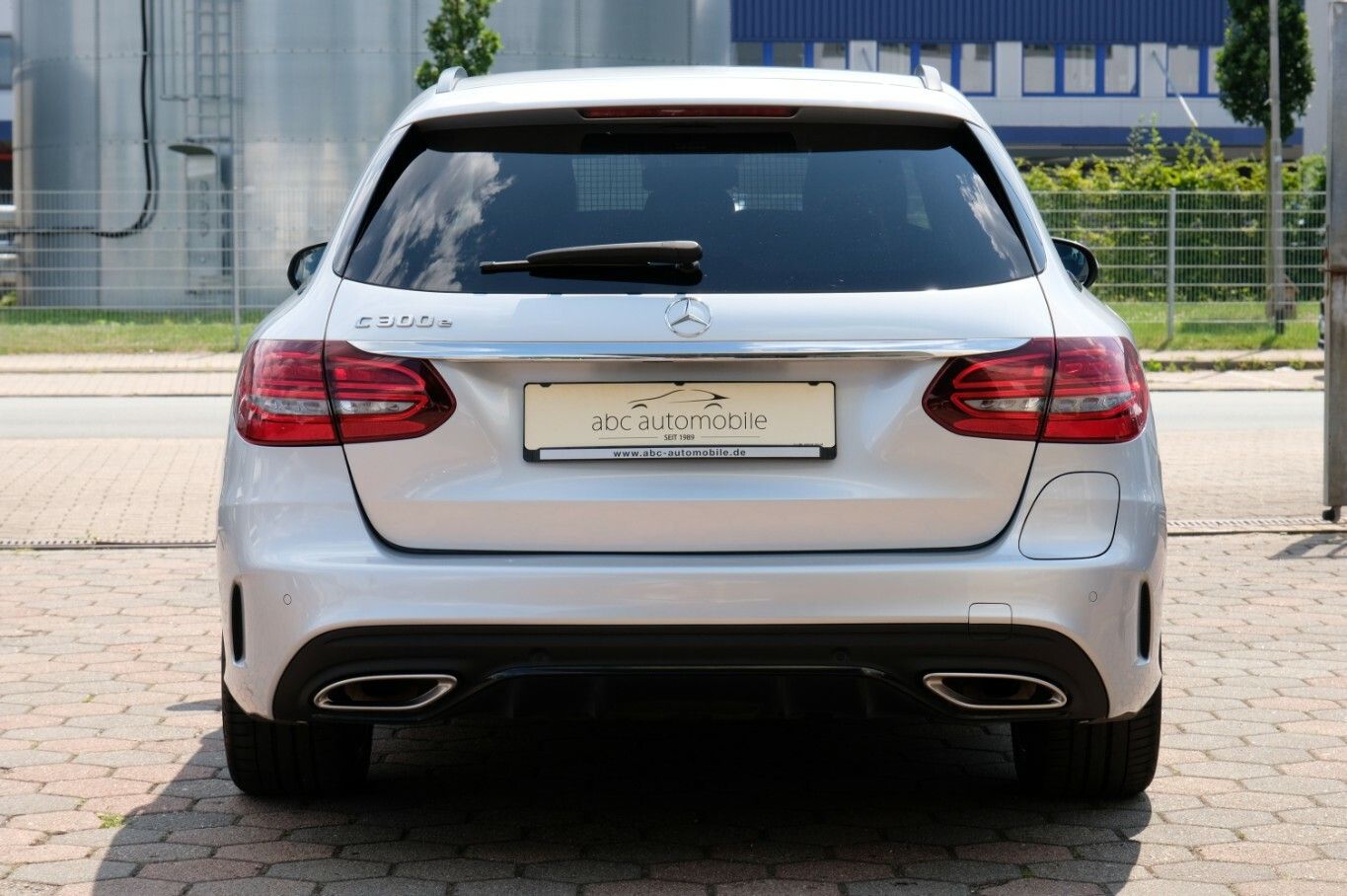 C 300 e T 2xAMG Night Edition Distronic LED AHK
