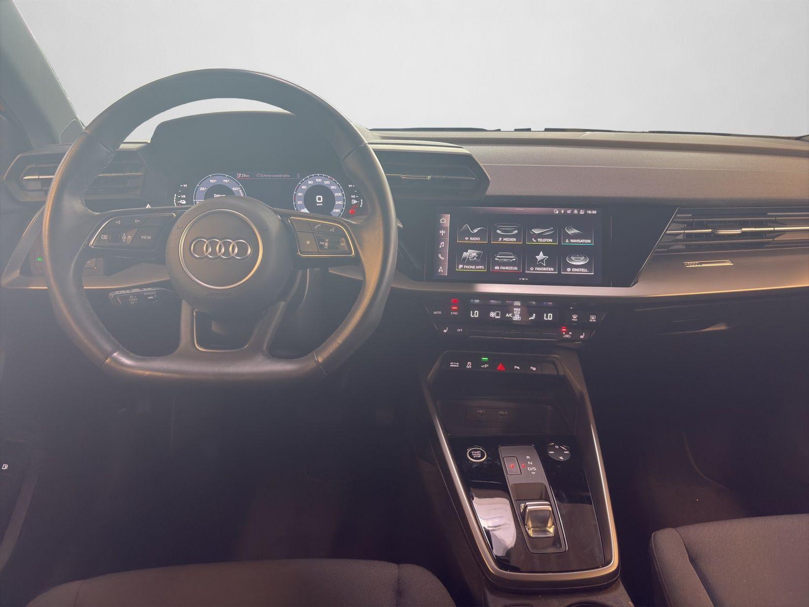 Audi A3 Sportback 40 TFSI e S Line *LED*Sitzh*