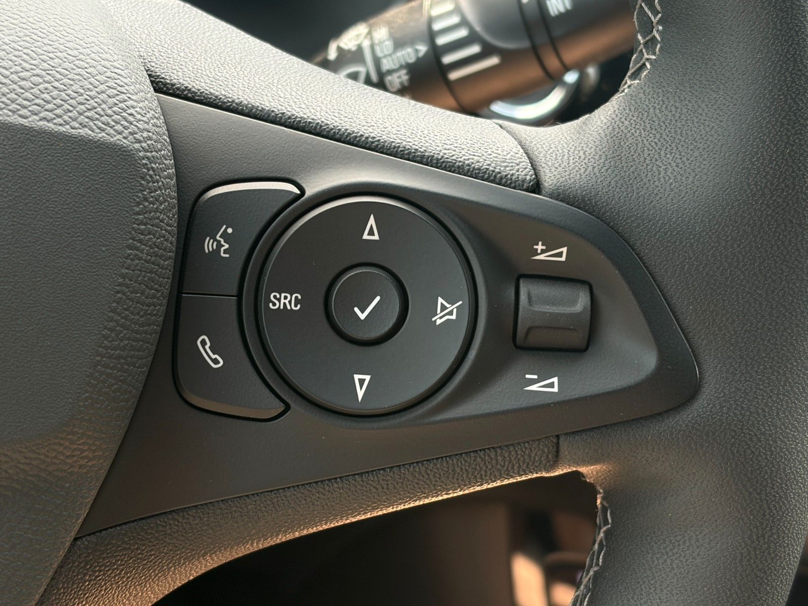 Fahrzeugabbildung Opel Corsa F GS 1.2 Turbo CarPlay Teilleder CAM SHZ