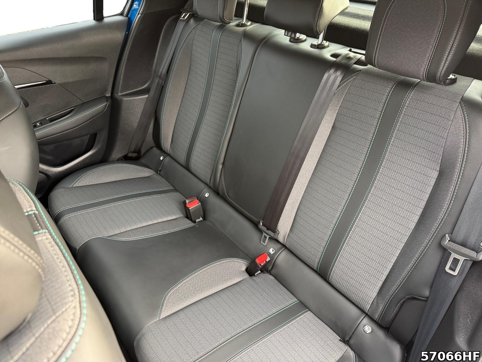 Fahrzeugabbildung Peugeot e-208 Allure Pack