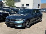 BMW 318i Sport Line Leder/HUD/Laser/Kamera - BMW 318 in Leverkusen