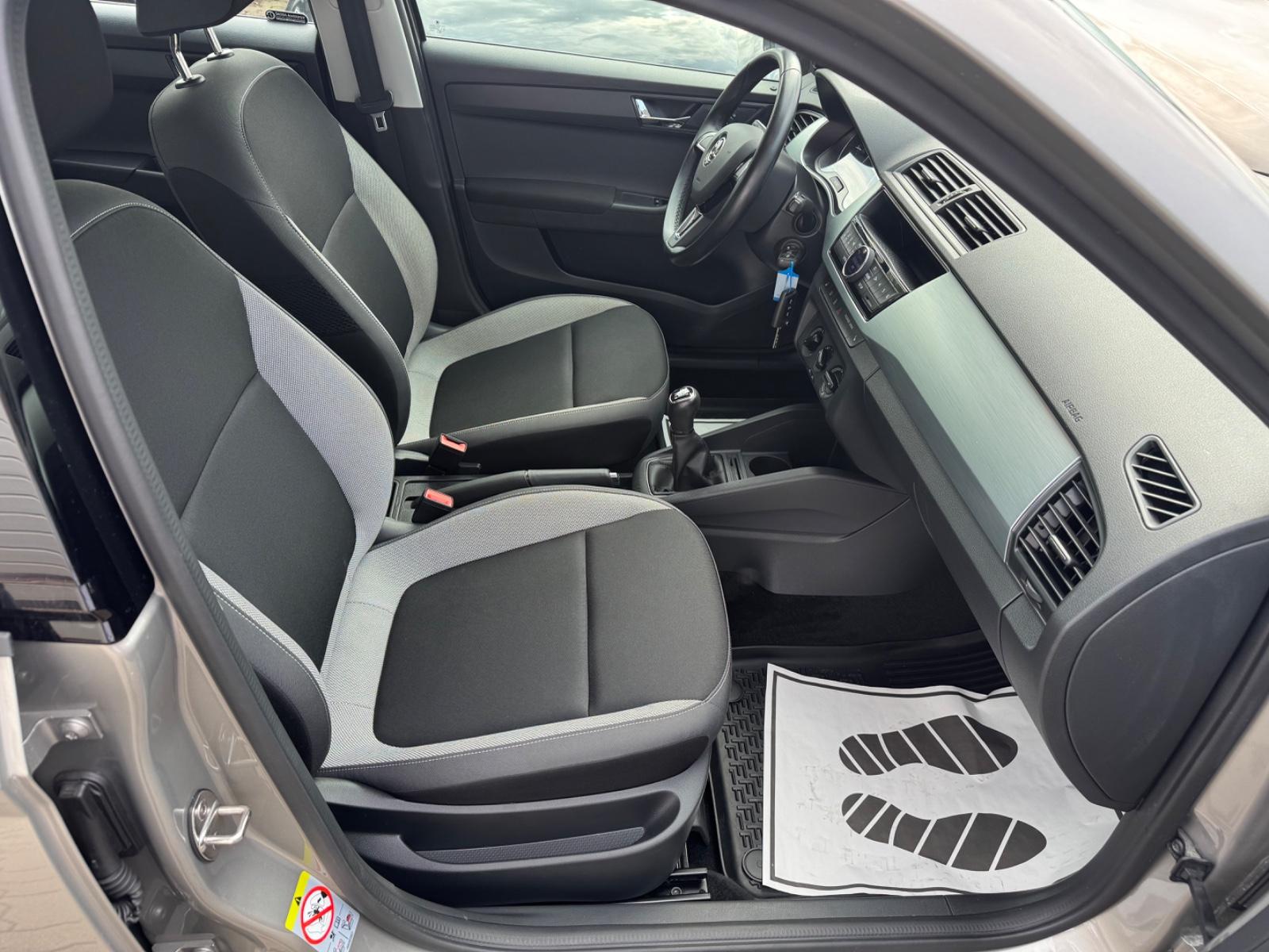 Skoda Fabia Combi Ambition,Erst 31tkm,TÜV-AU NEU,