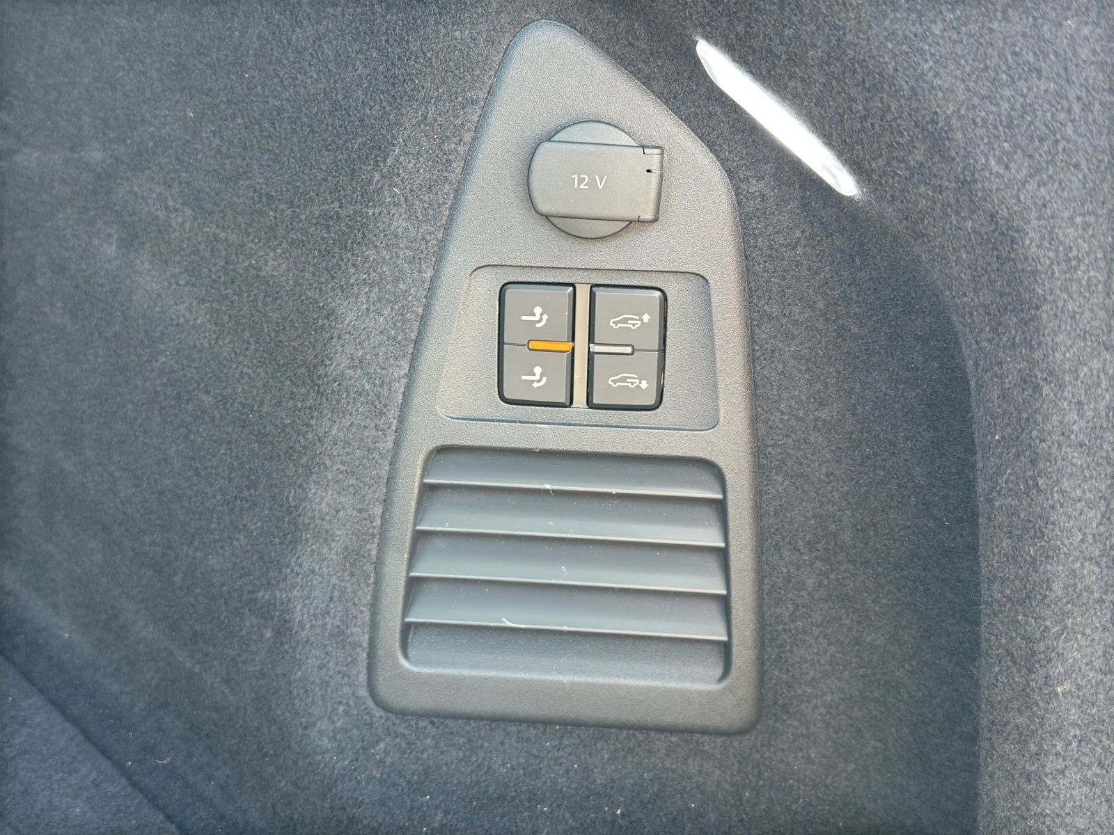 Fahrzeugabbildung Volkswagen Touareg Elegance TDI 4M MATRIX Luft AHK Standhzg