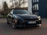 Kia Stinger GT *Facelift*1.Hand*BASTUCK*PANO* - gebrauchte Kia Stinger aus dem Jahr 2021