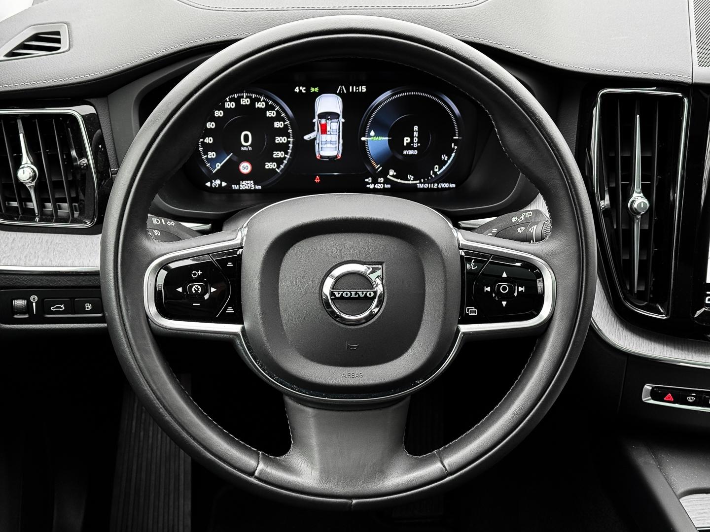 Volvo XC60 Inscription Recharge Plug-In Hybrid AWD T8 