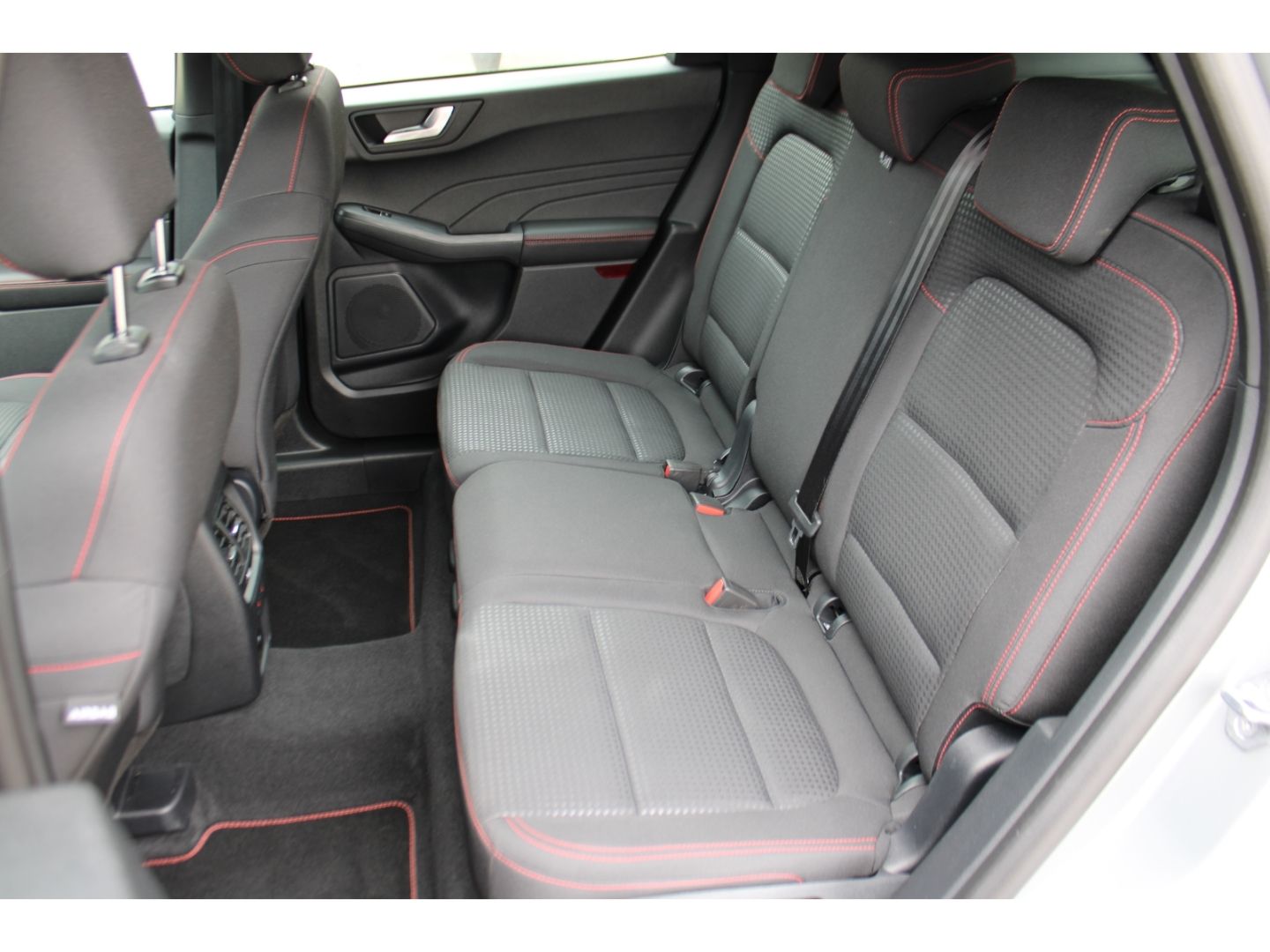 FORD Kuga 1.5 EcoBoost ST-Line ACC LED HeadUp AHK TWA - Image 8