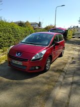 Peugeot 5008 1.6 Active 155 THP Active - Peugeot 5008 mit Benzin-Antrieb: 1.6