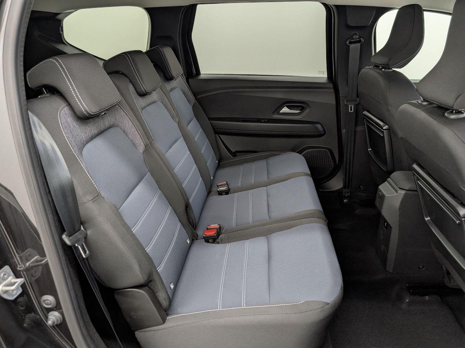 DACIA Jogger Journey TCe 110 Media Nav – Bild 10